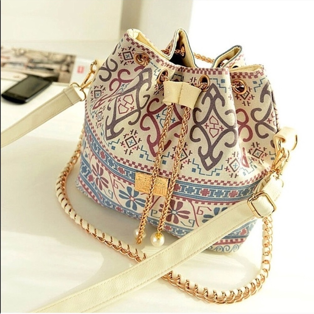 LAST ONE!! ✨ Bucket Bag ✨